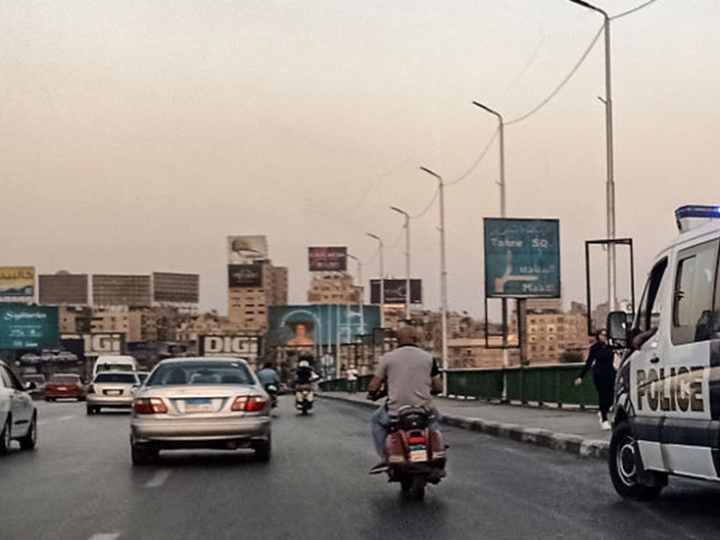 مصر.. التحقيق مع “بلوغر” أضرمت النار في جسدها لحصد المشاهدات