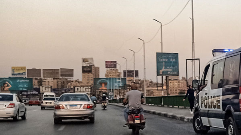 مصر.. التحقيق مع “بلوغر” أضرمت النار في جسدها لحصد المشاهدات