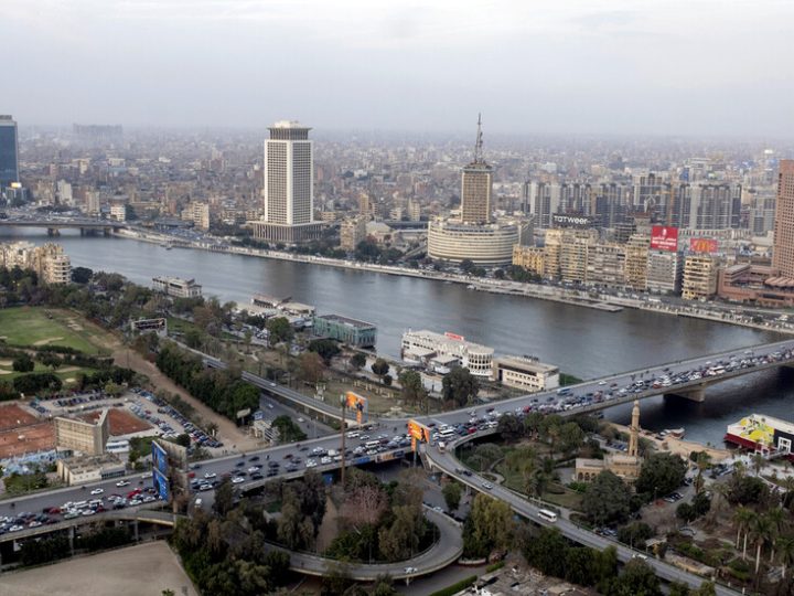 الحكومة المصرية تعلن عن تحركات جديدة لإعادة هيكلة اقتصاد البلاد