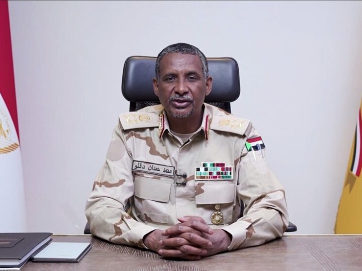 السودان.. حميدتي يجرد “السافنا” من رتبته العسكرية ويقضي بإعدامه غيابيا (صورة)