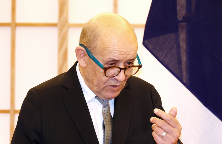 لودريان: لبنان في وضع خطير والهدنة تفتح أفقا للحل