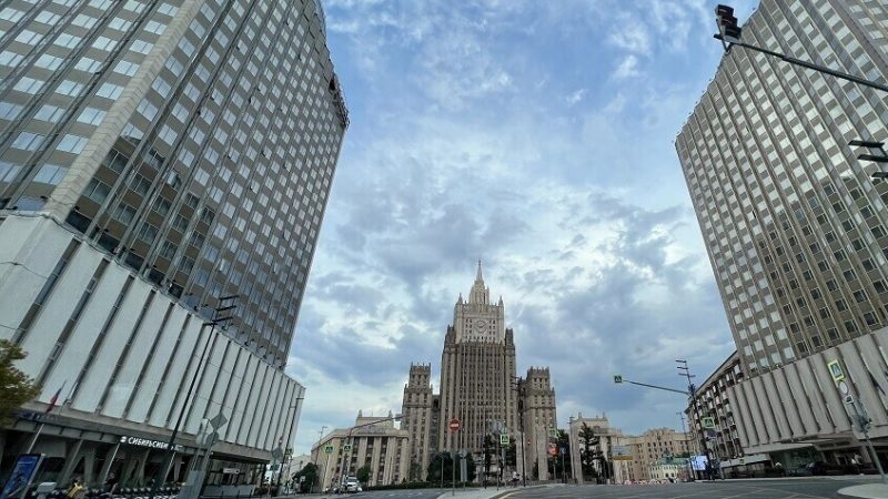 الخارجية الروسية تعلق على اتهامات الولايات المتحدة لراؤول كاسترو