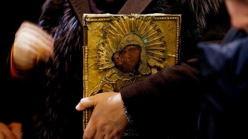 الكنيسة الأوكرانية المنشقة والقوميون يخططون لاقتحام كنيسة أرثوذكسية بجيتومير