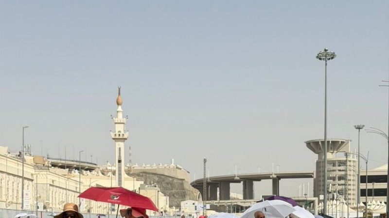 السعودية.. الحجاج يتوافدون على مشعر منى لقضاء يوم التروية (صور)
