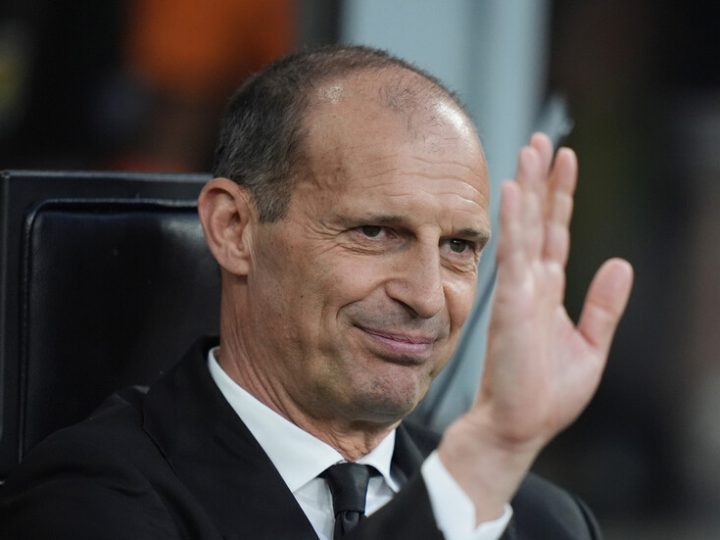 ميلان يعلن إقالة أليغري بعد فشل الفريق في التأهل لدوري أبطال أوروبا
