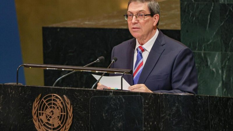 وزير خارجية كوبا يدعو الولايات المتحدة إلى أن تترك بلاده وشأنها
