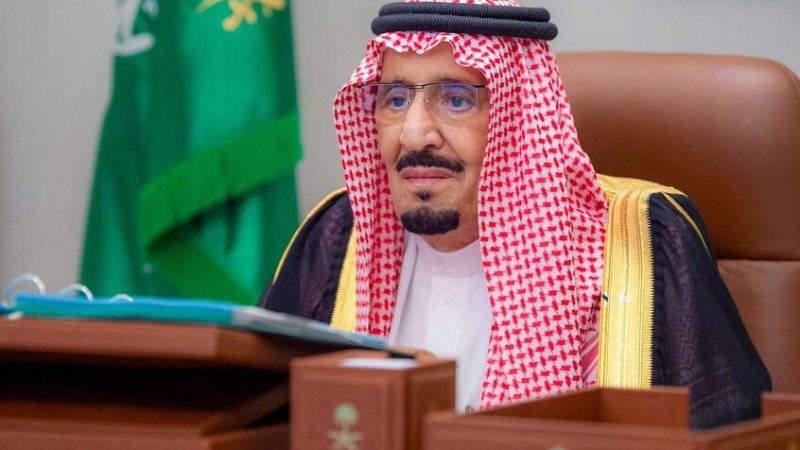 العاهل السعودي يهنئ المسلمين بعيد الأضحى
