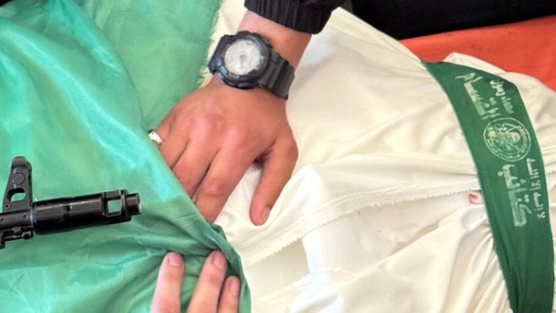 “حماس” تنعى أحد قادتها قتل وعائلته بقصف إسرائيلي (فيديو)
