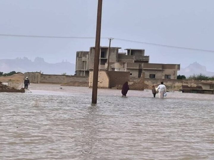 سيول جنوب ليبيا تُهجّر 250 عائلة في تهالة وانقطاع الكهرباء عن غات والبركت (صور)