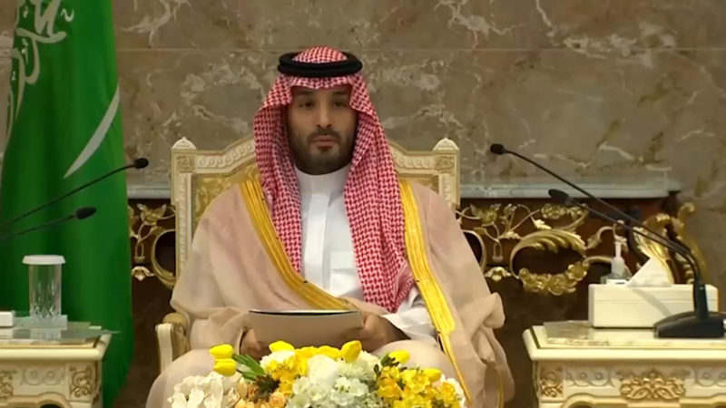 “ملوك المملكة”.. تداول كلمة لولي العهد السعودي خلال استقبال كبار الشخصيات في منى (فيديو)