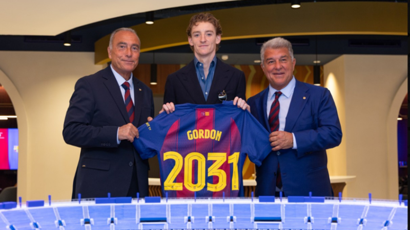 برشلونة يعلن رسميا تعاقده مع أنتوني جوردون في صفقة ضخمة