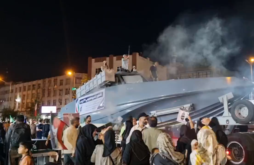 “27 رجب”.. الحرس الثوري الإيراني يكشف عن زورق هجومي سريع جديد مزود بصواريخ كروز بحرية (فيديو)