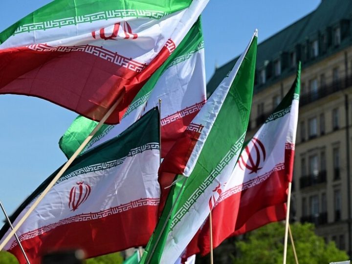 سياسي إيراني: طهران وواشنطن قريبتان من التوصل إلى اتفاق