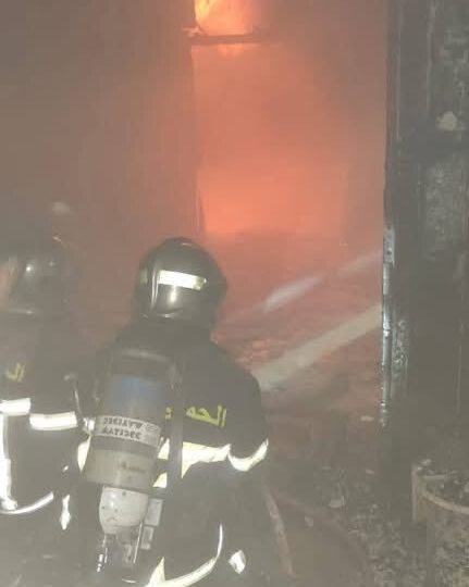 الجزائر.. اندلاع حريق بمقر وزارة التربية بالمرادية (صور)