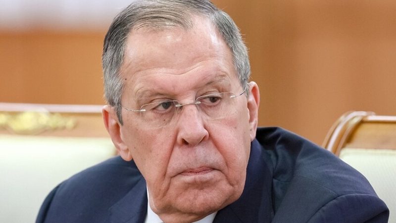 لافروف يهنئ راؤول كاسترو بعيد ميلاده الـ95 ويؤكد دعم روسيا لكوبا