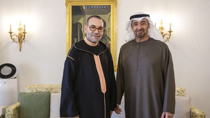 رئيس الإمارات يزور العاهل المغربي ويبحث معه التطورات في المنطقة