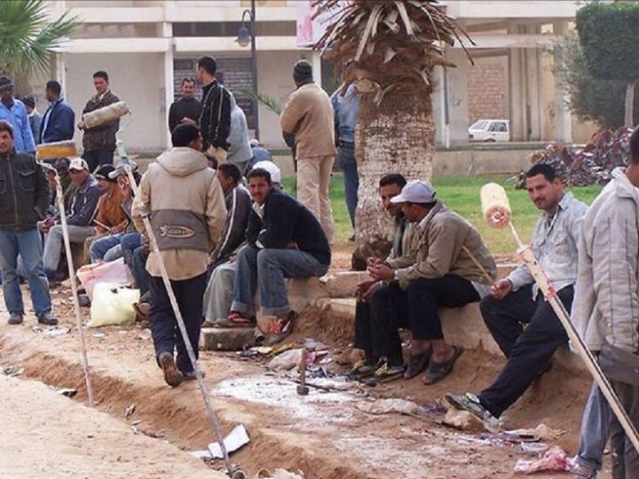 تراجع العمالة المغربية في ليبيا بسبب الغلاء وتدهور الأوضاع المعيشية
