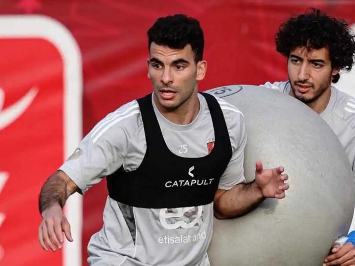 الأهلي المصري يوجه ضربة قوية لبعض نجوم الفريق