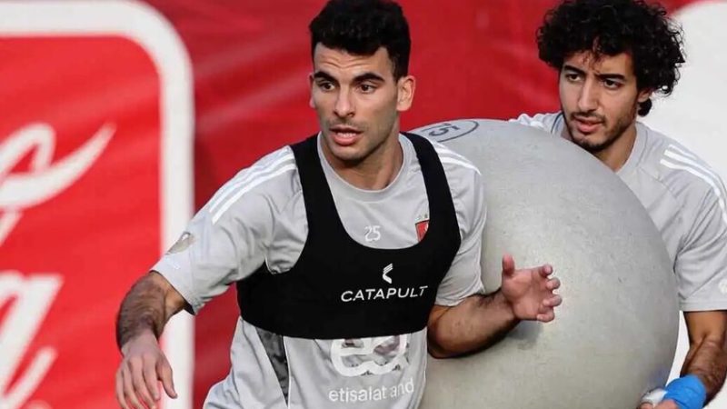 الأهلي المصري يوجه ضربة قوية لبعض نجوم الفريق