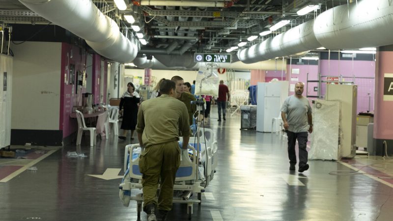 إسرائيل ترفع جاهزية المستشفيات وتوجه بنقل العمل إلى المرافق المحصنة تحت الأرض