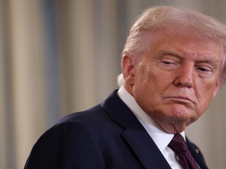 ترامب يأمر نتنياهو وقف الهجوم ويخاطبه: من الأفضل أن تكون حذرا جدا وقد تجد نفسك وحيدا في مواجهة إيران