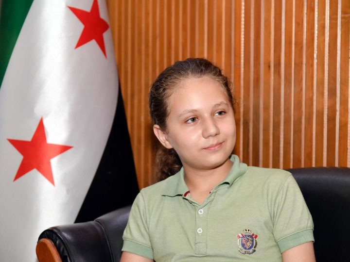 الطفل العبقري وأصغر مخترع في العالم ” الحبيب إياد عرسان” يبتكر تطبيقا سورياً يحاكي ” الواتس آب”