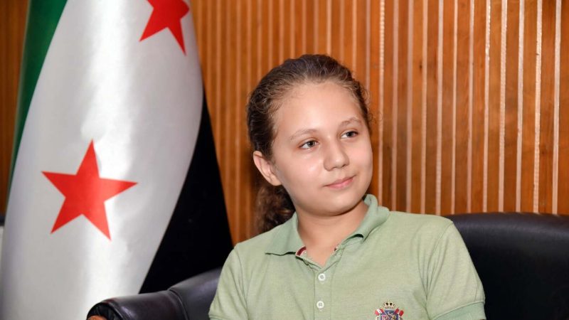 الطفل العبقري وأصغر مخترع في العالم ” الحبيب إياد عرسان” يبتكر تطبيقا سورياً يحاكي ” الواتس آب”