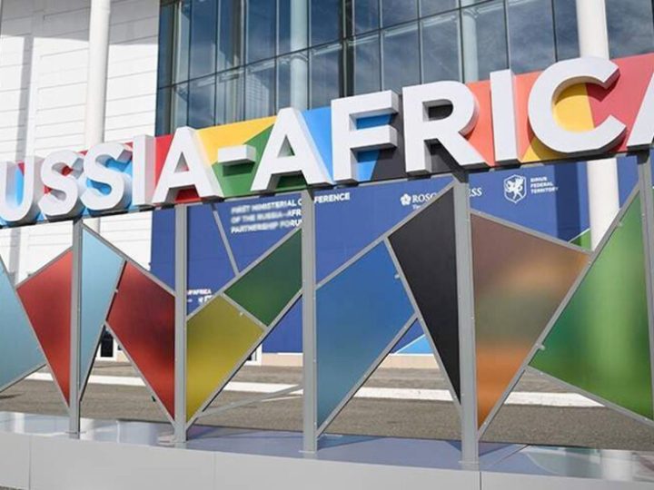 الرئيس الكيني يؤكد مشاركته في القمة الروسية الإفريقية في موسكو