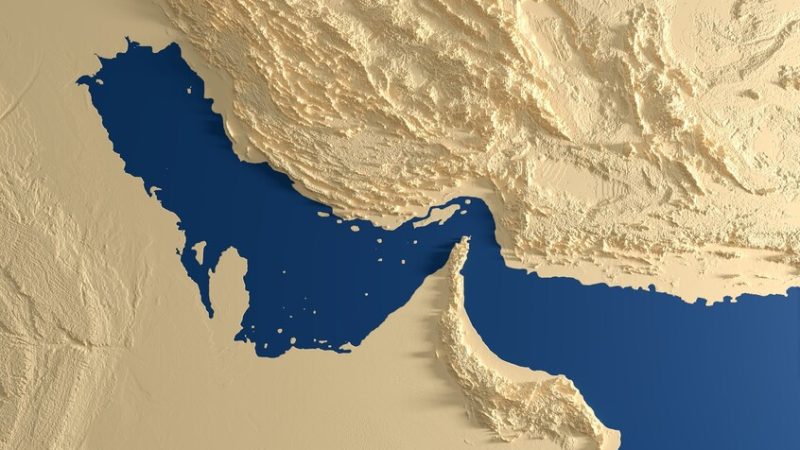 رضائي: في الحرب المقبلة ربما تزداد مساحة الأراضي الإيرانية