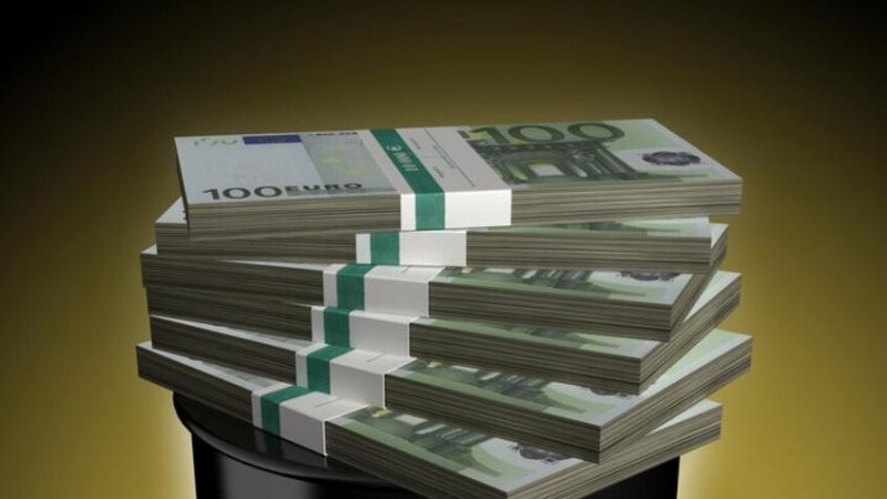 سعر النفط يرتفع في الأسواق بعد تهديد ترامب لإيران بضربة قوية
