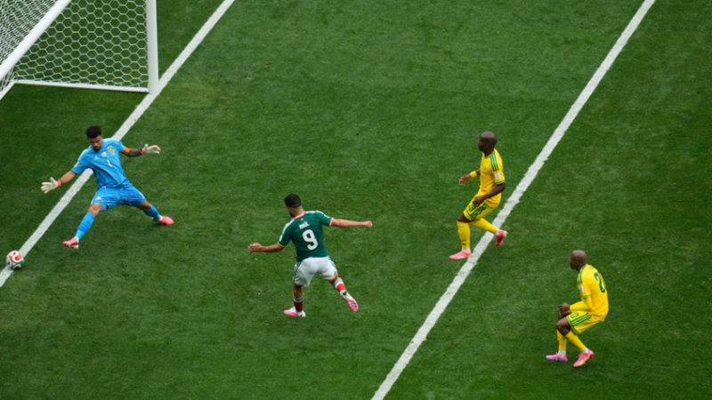 3 حالات طرد في فوز المكسيك على جنوب إفريقيا في افتتاح كأس العالم 2026
