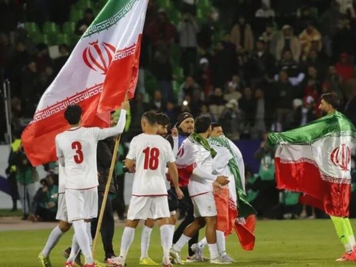 قبل مواجهة مصر.. إيران تثير الجدل بملصق عن مونديال 2026 (صورة)