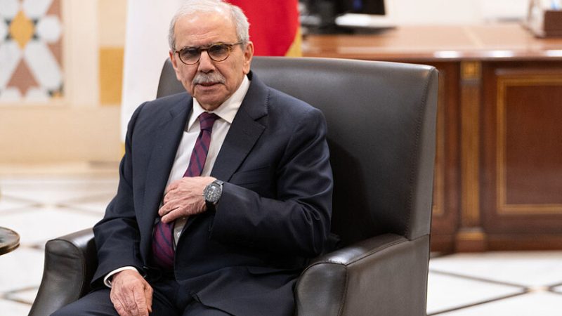سلام: إيران رفضت وقف النار في لبنان لتؤكد أن القرار بيدها و”حزب الله “ورقة في جيبها