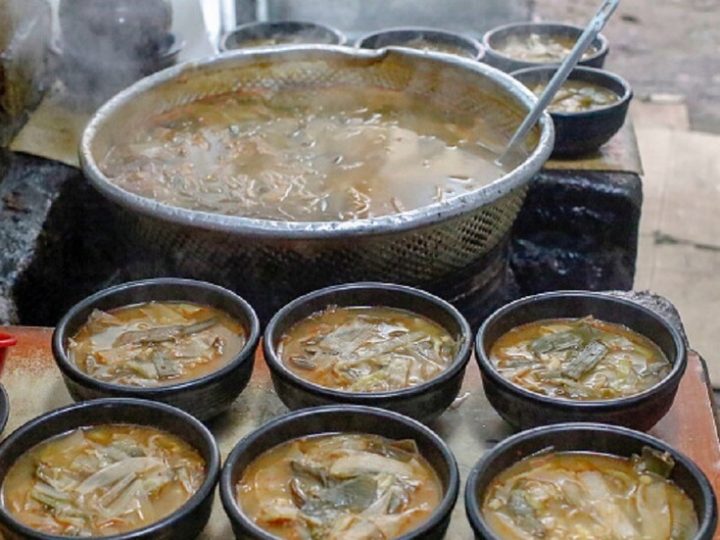 أسعار حساء الكلاب في كوريا الجنوبية تتضاعف قبيل الحظر المرتقب