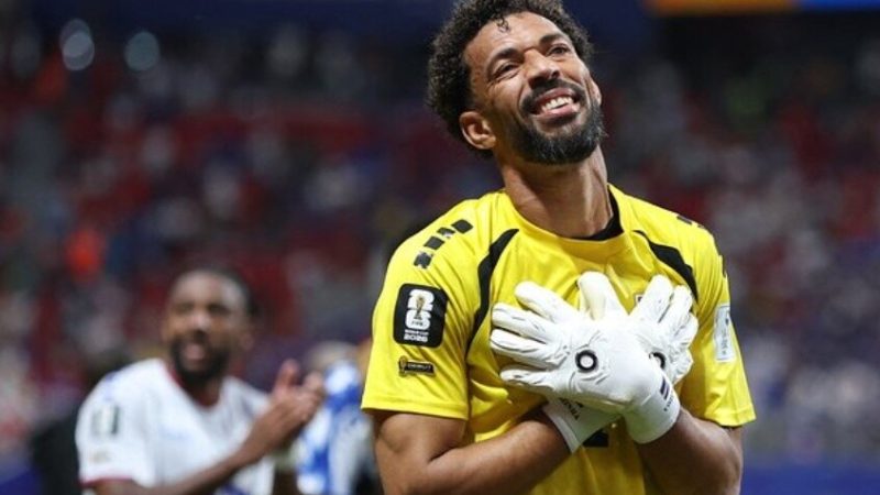 دموع بطل.. حارس الرأس الأخضر يخطف الأضواء بعد إيقاف إسبانيا