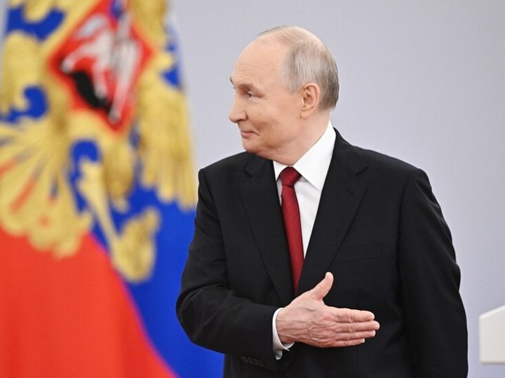 فانس يتساءل عن سبب شعبية بوتين ويشير إلى محفل دولي تحول إلى “مستنقع للكذب”