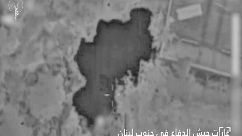 الجيش الإسرائيلي: مقتل العشرات في غارات على 80 موقعا لـ”حزب الله” في لبنان (فيديوهات)