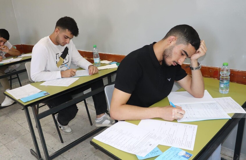 انطلاق امتحانات الثانوية العامة لـ90 ألف طالب بالقدس وغزة