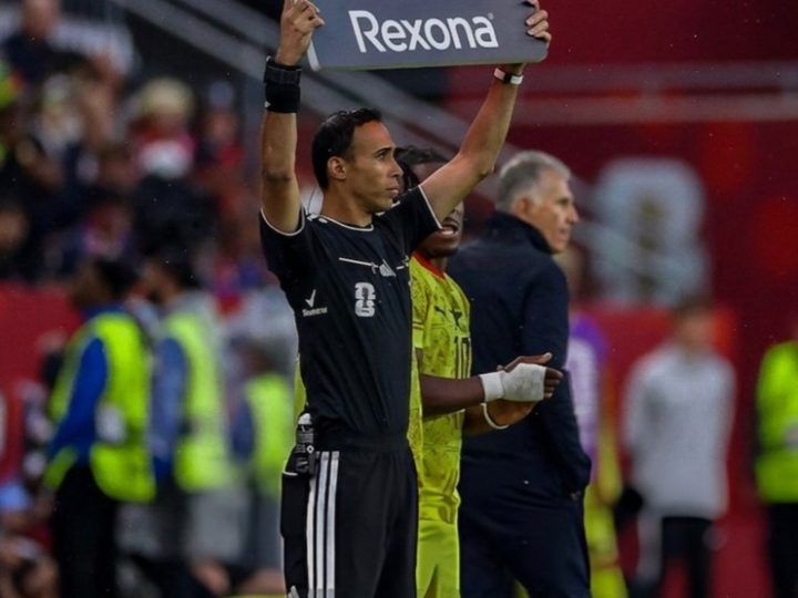 إبط الحكم الرابع.. أحدث موقع إعلاني يثير الجدل في كأس العالم 2026