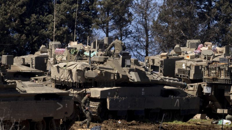 “كان”: إسرائيل تعتزم تقليص قواتها بجنوب لبنان تحت ضغوط أمريكية واستعدادا لدخول الجيش اللبناني