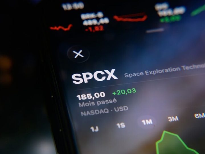 سهم “سبيس إكس” يتراجع 10% بعد طرحه الأولي التاريخي