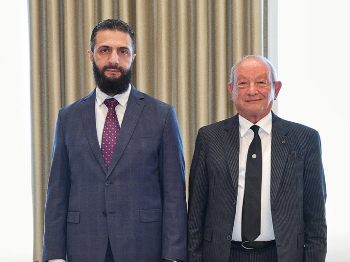 الرئيس السوري يستقبل رجل الأعمال المصري ساويرس