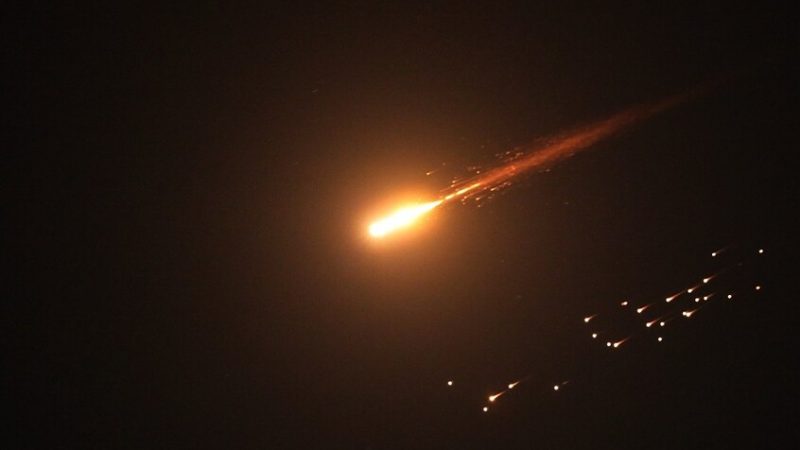 “وول ستريت جورنال”: ضربات إيران أصابت القاعدة الأمريكية في البحرين بالشلل (صورة)