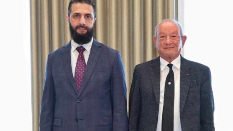 ساويرس يحسم الجدل: مقارنة أحمد الشرع بمرسي مستحيلة والأول درس أخطاء الربيع العربي