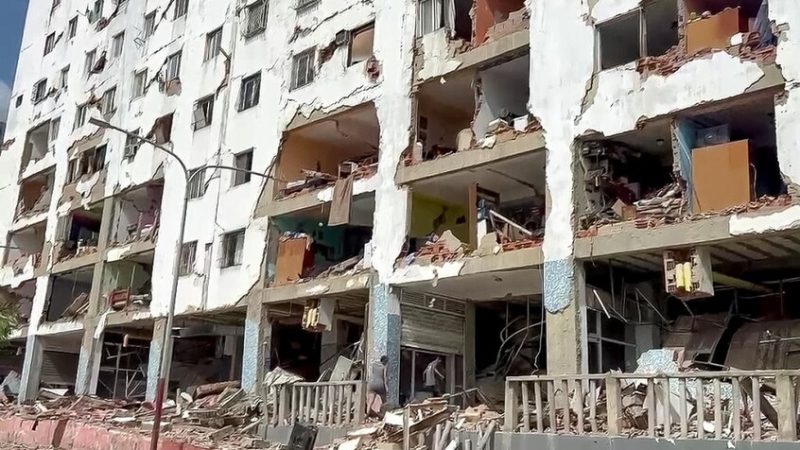 بعد 70 ساعة.. إنقاذ صبي عمره 11 عاما من تحت أنقاض الزلزال في فنزويلا