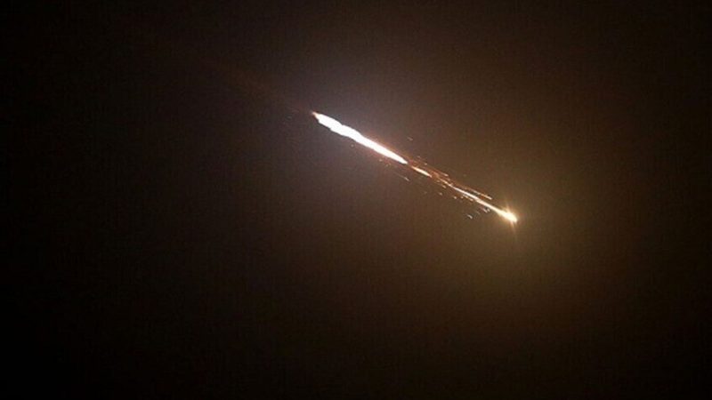 الحرس الثوري يعلن تنفيذ عملية مشتركة بالصواريخ والمسيّرات استهدفت مواقع أمريكية في الكويت والبحرين