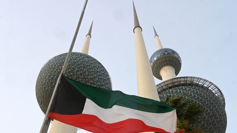 الجيش الكويتي يعلن اعتراض صاروخين باليستيين