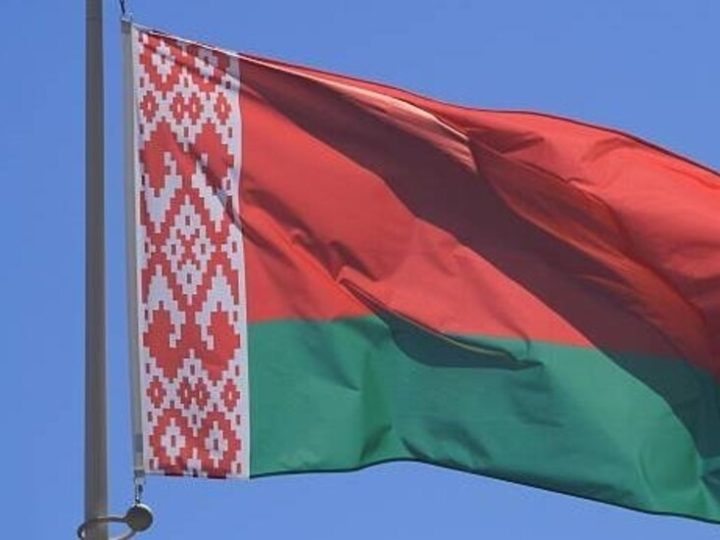 مينسك: نراقب الحدود مع أوكرانيا ولا نرصد استعدادات عسكرية نشطة لهجوم محتمل