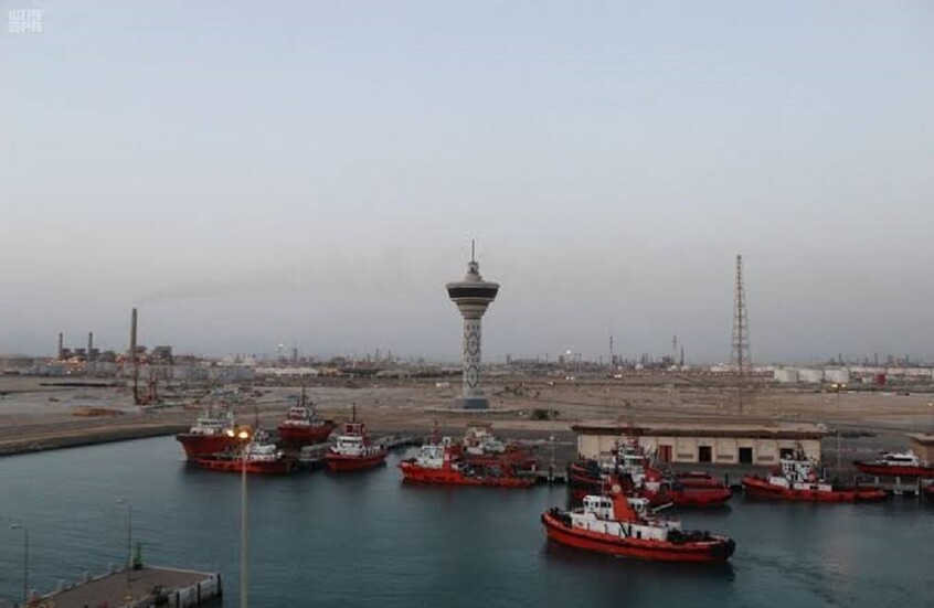 السعودية تدشن خطا ملاحيا استراتيجيا يربطها بالعالم وميناءين عربيين هامين