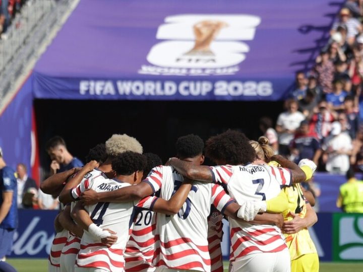 بعشرة لاعبين.. أمريكا تعبر البوسنة والهرسك وتبلغ دور الـ16من كأس العالم 2026